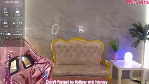 Snapshot of lilith_petit_sub chatting on 02.23.25 Lilith online show from 02.23.25