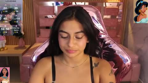 Snapshot of lilith_petit_sub chatting on 11.30.25 Lilith online show from 11.30.25