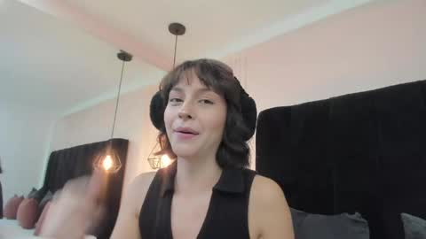 Snapshot of lilith_selene chatting on 04.21.26 lilith_selene online show from 04.21.26