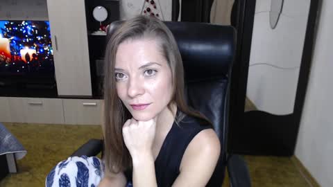 lilith small21 online show from 12.10.24