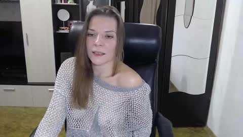 lilith small21 online show from 10.12.25