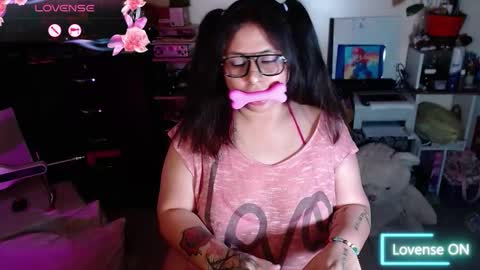 Snapshot of lilith_tyler chatting on 11.14.25 lilith_tyler online show from 11.14.25