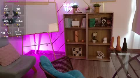 LILITH 200 LIKES   Thursday Clown Costume M online show from 02.08.25