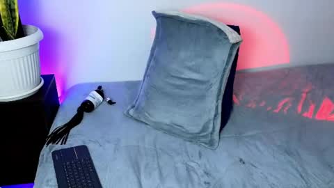    online show from 02.14.25