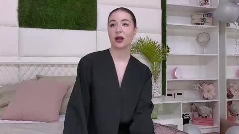 Snapshot of lilithlanne chatting on 02.25.26 Lilith online show from 02.25.26