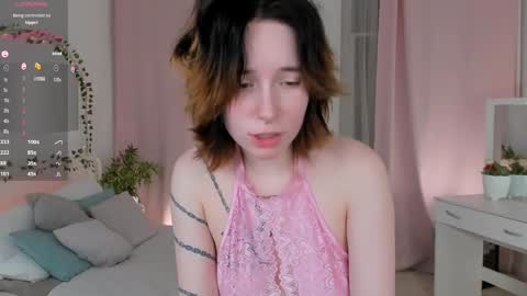 Snapshot of lilithlunna chatting on 01.25.25 Lilith online show from 01.25.25