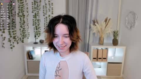 Snapshot of lilithlunna chatting on 01.25.25 Lilith online show from 01.25.25