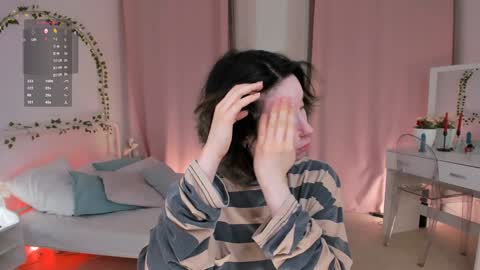 Snapshot of lilithlunna chatting on 02.04.25 Lilith online show from 02.04.25