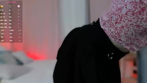 Snapshot of lilithlunna chatting on 03.12.25 Lilith online show from 03.12.25