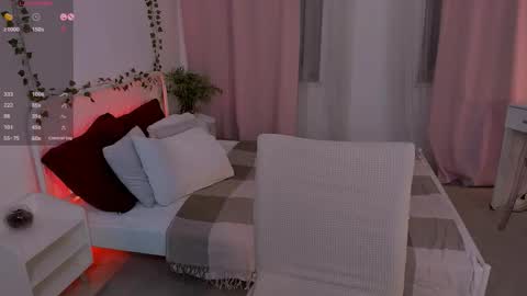 Snapshot of lilithlunna chatting on 11.06.25 Lilith online show from 11.06.25