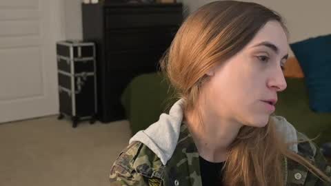 Snapshot of lilithoftrees chatting on 12.27.24 L online show from 12.27.24