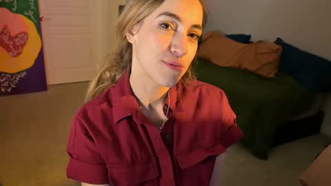 Snapshot of lilithoftrees chatting on 01.10.25 L online show from 01.10.25