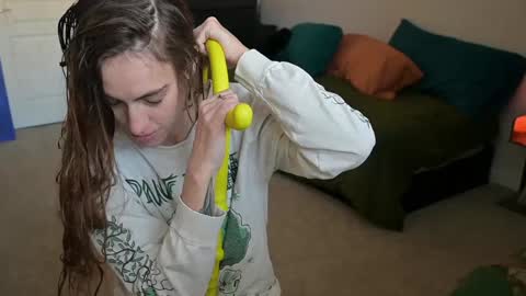 Snapshot of lilithoftrees chatting on 01.10.25 L online show from 01.10.25