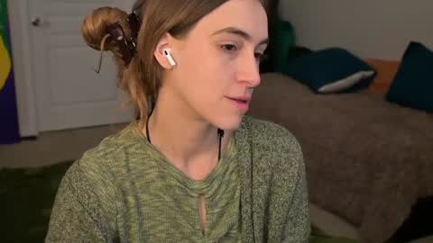 Snapshot of lilithoftrees chatting on 01.16.25 L online show from 01.16.25