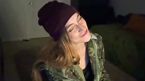 Snapshot of lilithoftrees chatting on 01.31.25 L online show from 01.31.25