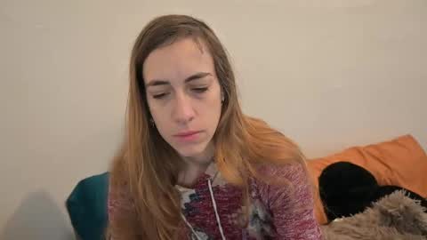 Snapshot of lilithoftrees chatting on 03.01.25 L online show from 03.01.25