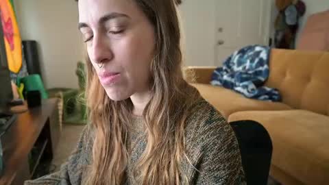 Snapshot of lilithoftrees chatting on 09.08.25 L online show from 09.08.25