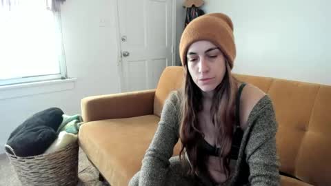 Snapshot of lilithoftrees chatting on 11.05.25 L online show from 11.05.25