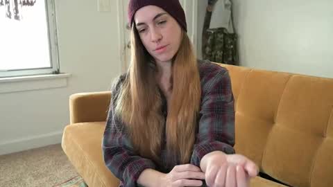 Snapshot of lilithoftrees chatting on 11.24.25 L online show from 11.24.25