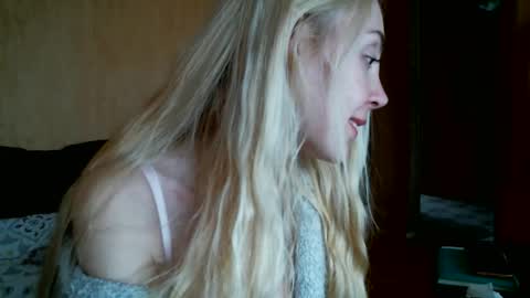 Snapshot of lilithris chatting on 03.28.26 Lenkaa777 online show from 03.28.26