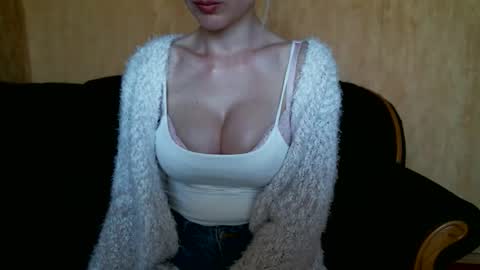 Snapshot of lilithris chatting on 05.14.26 Lenkaa777 online show from 05.14.26