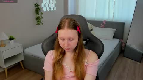 Snapshot of lilitiny chatting on 07.19.26 Lili Tiny GMT2 3-10AM MonTueWedThuSat online show from 07.19.26