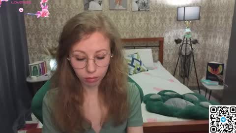 Snapshot of lill_mary chatting on 02.11.26 Maria online show from 02.11.26