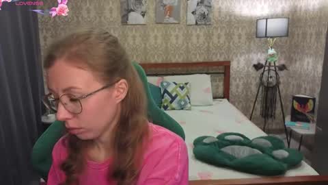 Snapshot of lill_mary chatting on 02.15.26 Maria online show from 02.15.26