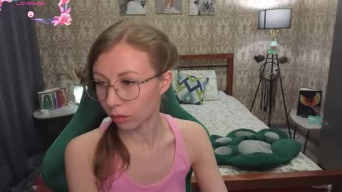 Snapshot of lill_mary chatting on 02.19.26 Maria online show from 02.19.26