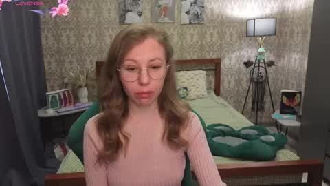 Snapshot of lill_mary chatting on 03.04.26 Maria online show from 03.04.26