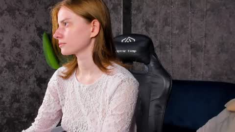 Snapshot of lilli_rivera chatting on 06.30.26 Lilli online show from 06.30.26