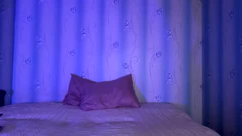 Snapshot of lillian_charm chatting on 03.21.26 Lillian online show from 03.21.26