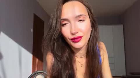 Lillian online show from 09.26.25