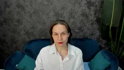 lillian_white1 online show from 03.04.25