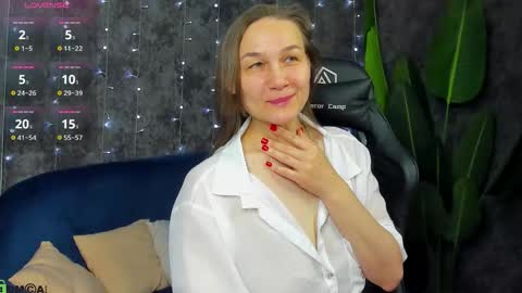 lillian_white1 online show from 02.07.26