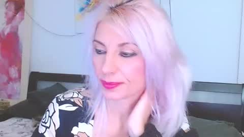 Lara online show from 02.17.25