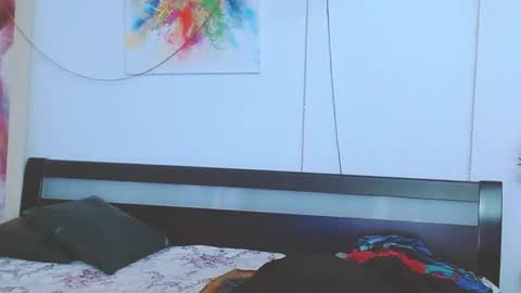 Lara online show from 02.18.25