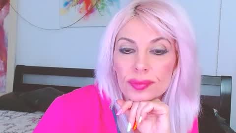 Lara online show from 02.21.25