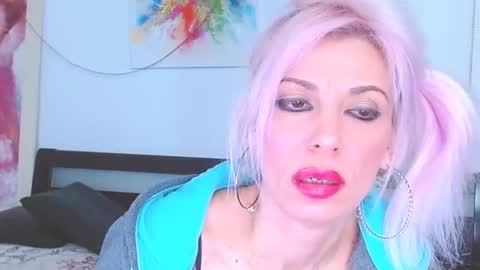 Lara online show from 03.05.25