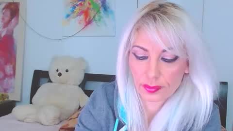 Lara online show from 02.26.26