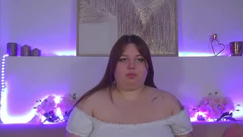 LillianHaig online show from 02.18.25