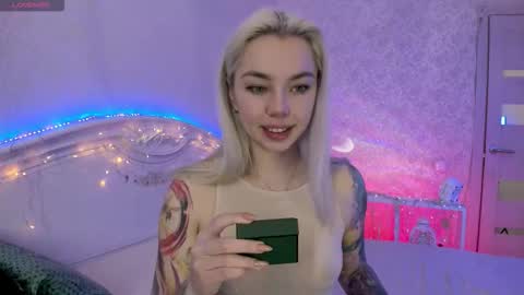 LilliMoore online show from 01.17.26