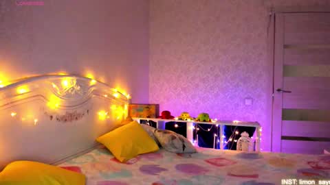 LilliMoore online show from 03.09.26