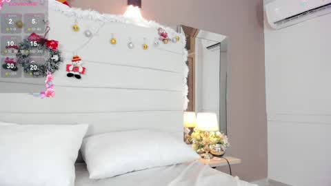 Snapshot of lilly_2809_ chatting on 12.29.24 Lizeth follow me in my igimlilycute 3 online show from 12.29.24