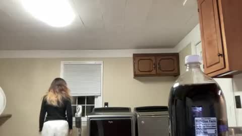 Snapshot of lilly_adams88 chatting on 06.21.26 lilly_adams88 online show from 06.21.26