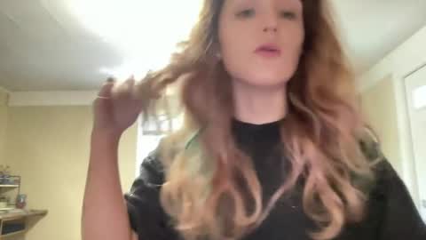 Snapshot of lilly_adams88 chatting on 07.18.26 lilly_adams88 online show from 07.18.26