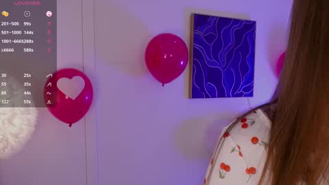 Lilly Colins online show from 02.14.25