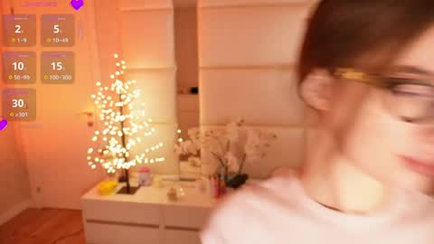 Lilly Colins online show from 03.02.26