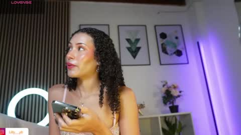 Snapshot of lilly_dollss chatting on 06.09.26 Sofia online show from 06.09.26