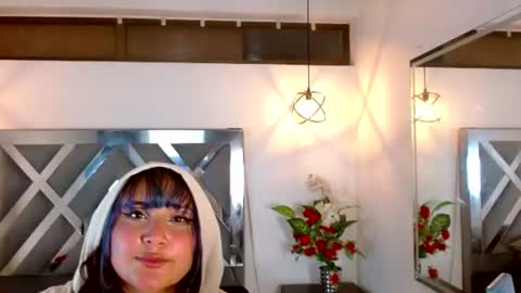 Snapshot of lilly_foxxy chatting on 08.04.26 online show from 08.04.26